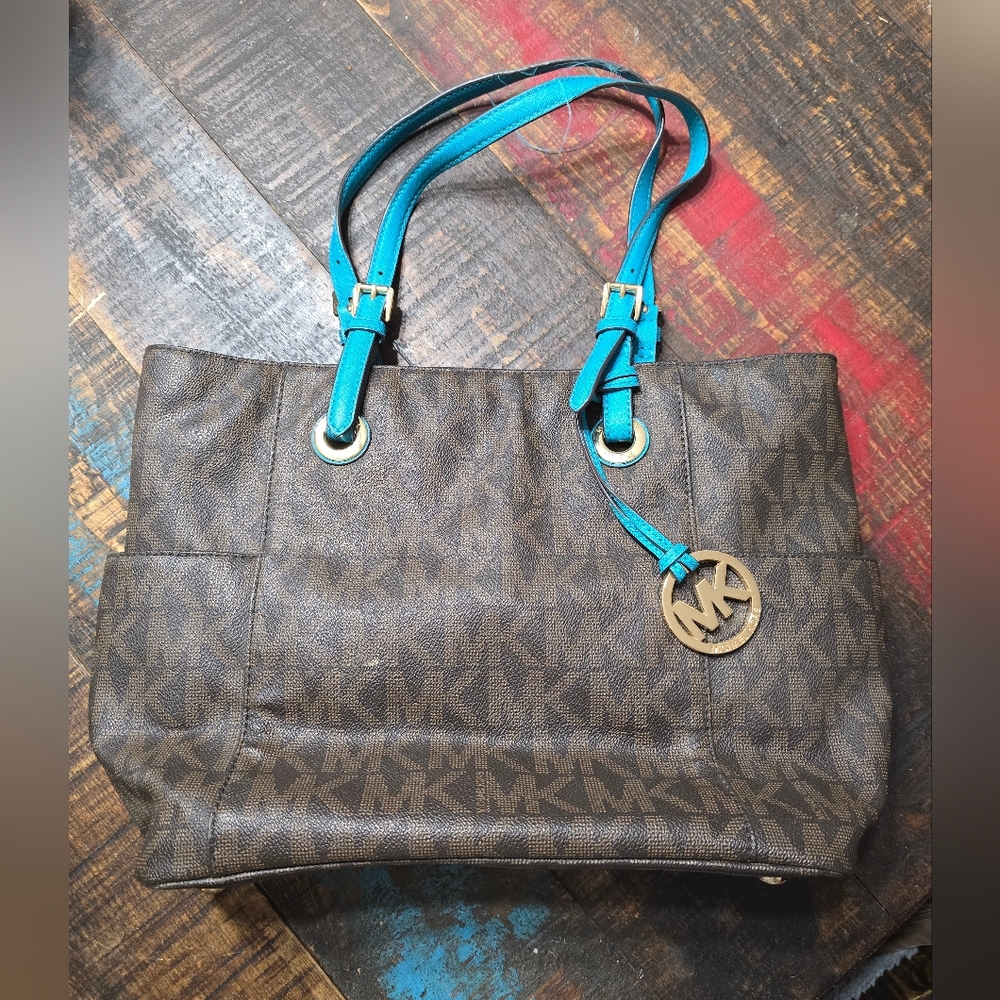 Michael Kors Signature Tote